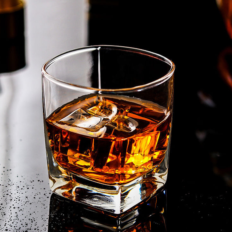 Wine Beer Whiskey - 235ml 4 szt. Zestaw piwo brandy